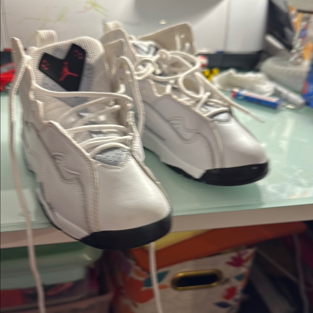 White and Black Sneakers for Everyday Comfort